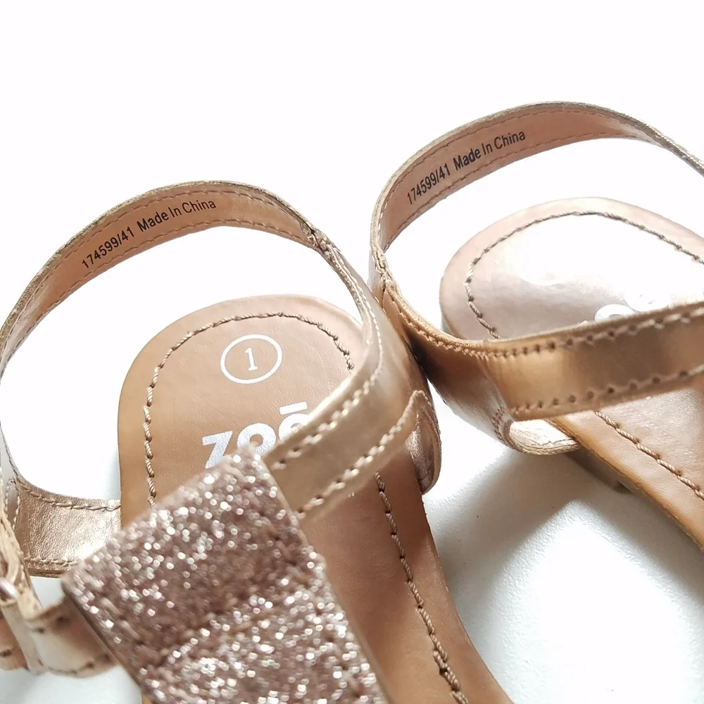 ZOE & ZAC Thong Sandals girls Size 1